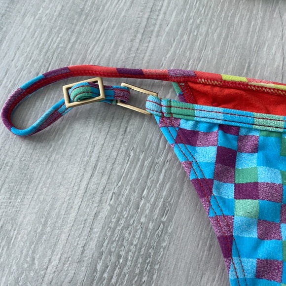Like new bandeau bikini with removable straps - Picture 2 of 4